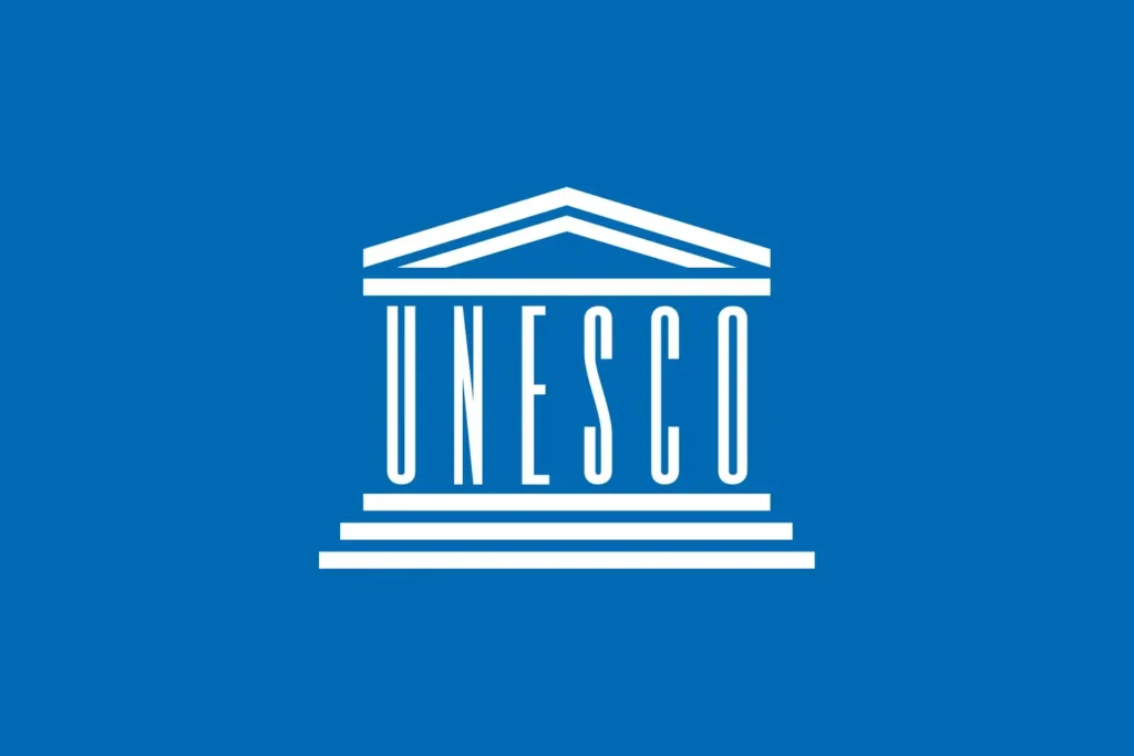 UNESCO Flag Official